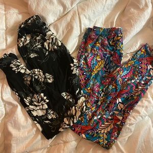 2 agnes & Dora leggings for one